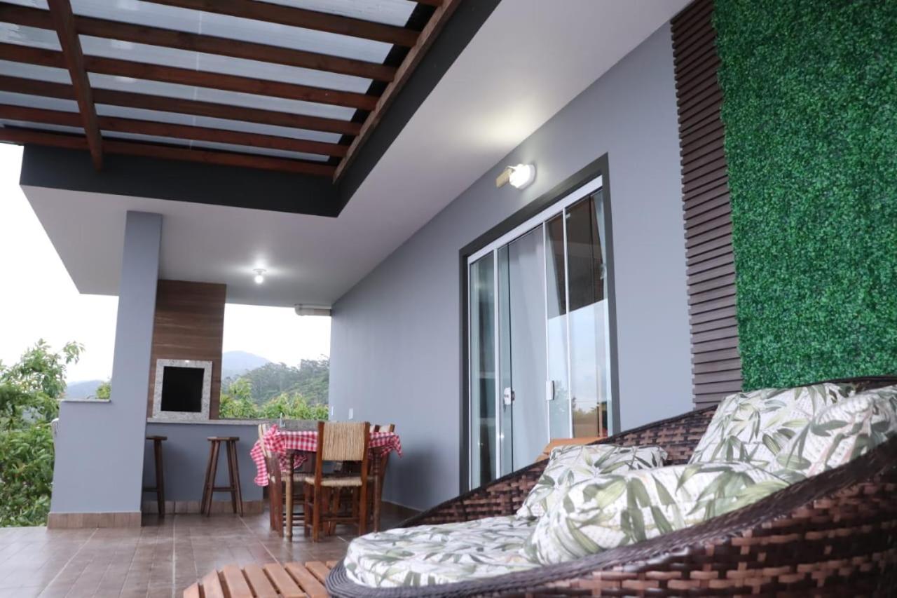 شقة Enseada De Zimbros Residencial بومبينهاس المظهر الخارجي الصورة
